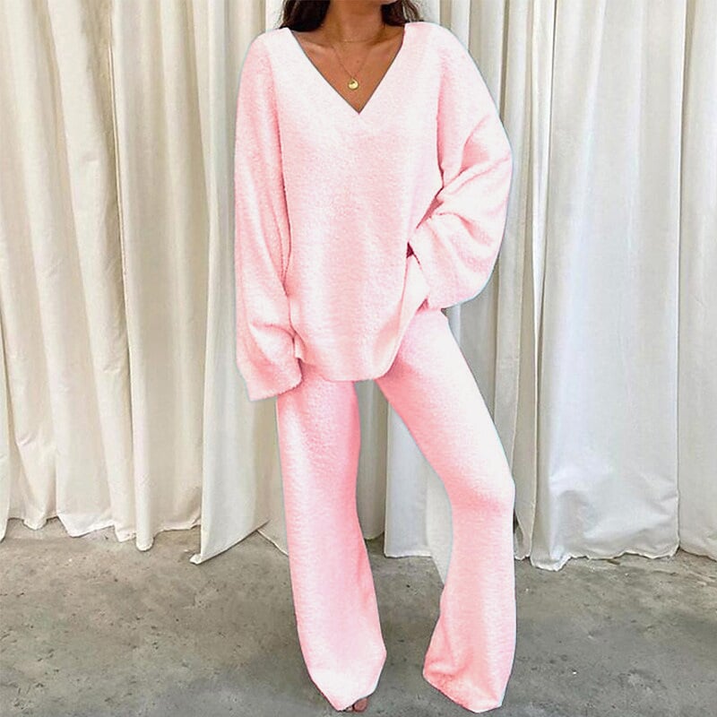 Women's Fuzzy Fleece 2-Piece Pajama Set