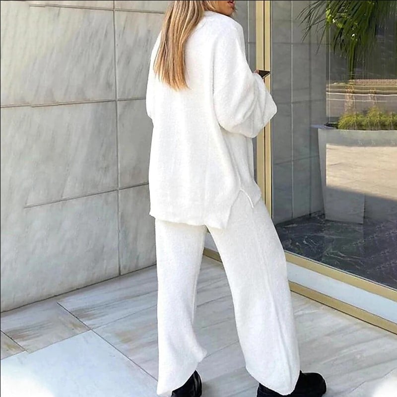 Women's Fuzzy Fleece 2-Piece Pajama Set
