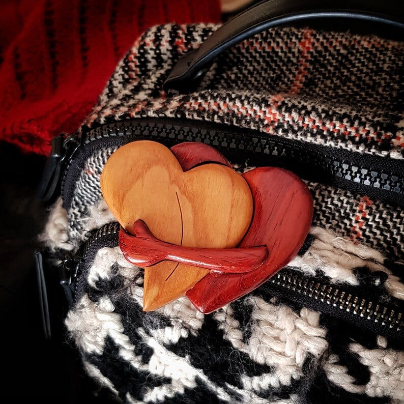 π₯A Hug From My Heart For You (Handmade Wood Carvings)
