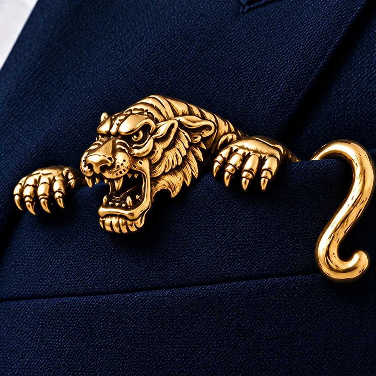 🌟 Luxury Sculpted Animal Brooch – Premium Statement Piece for Suits & Blazers🐊👔
