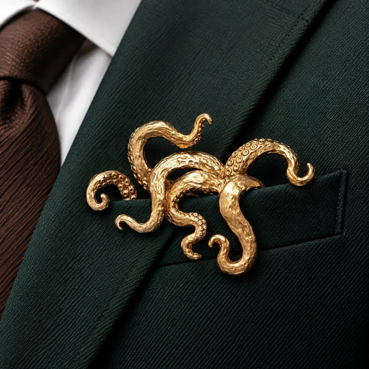 🌟 Luxury Sculpted Animal Brooch – Premium Statement Piece for Suits & Blazers🐊👔