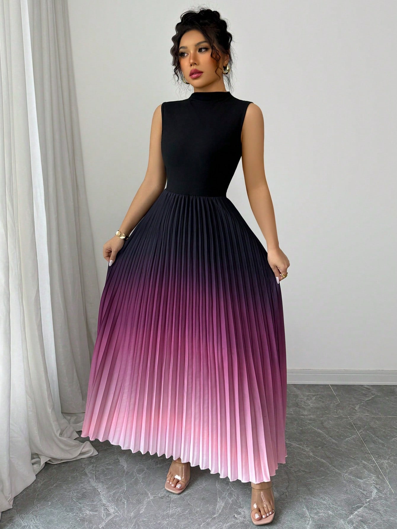 👗💜 Ombre Pleated Sleeveless Mock Neck Maxi Dress